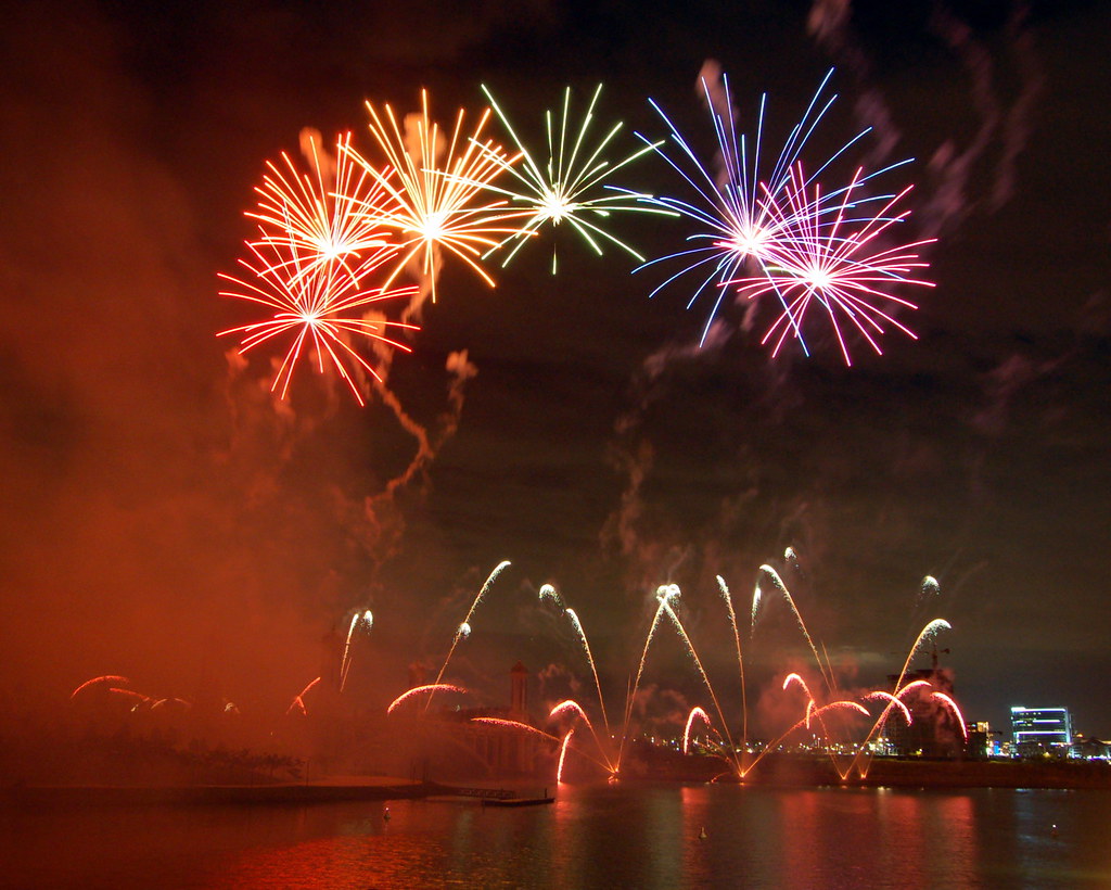 Rainbow Fireworks The competitiion has finally come to an … Flickr