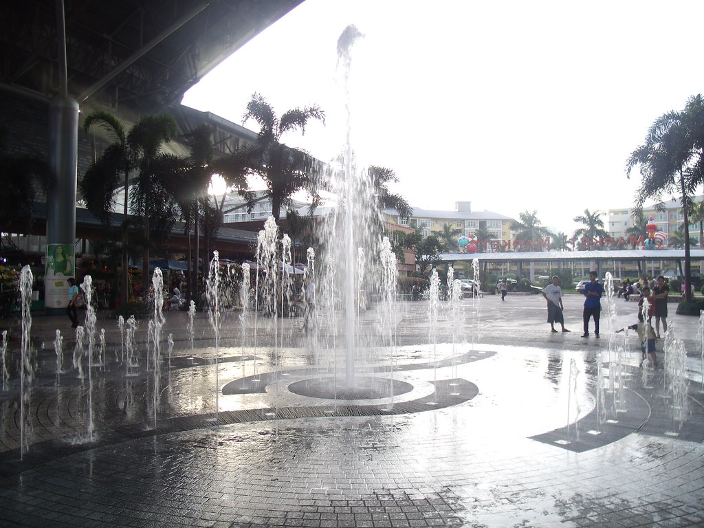 Fountain market! market! Diana Cho Flickr