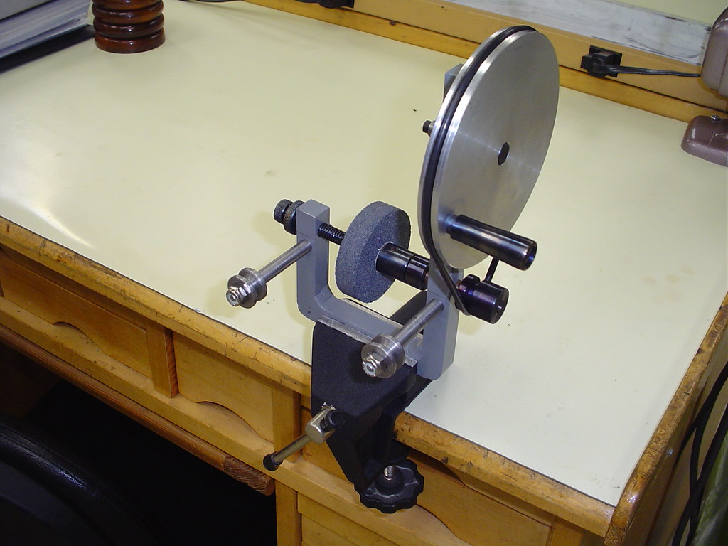 Screwdriver Sharpener Custom made hollow grinding screwdri… Flickr