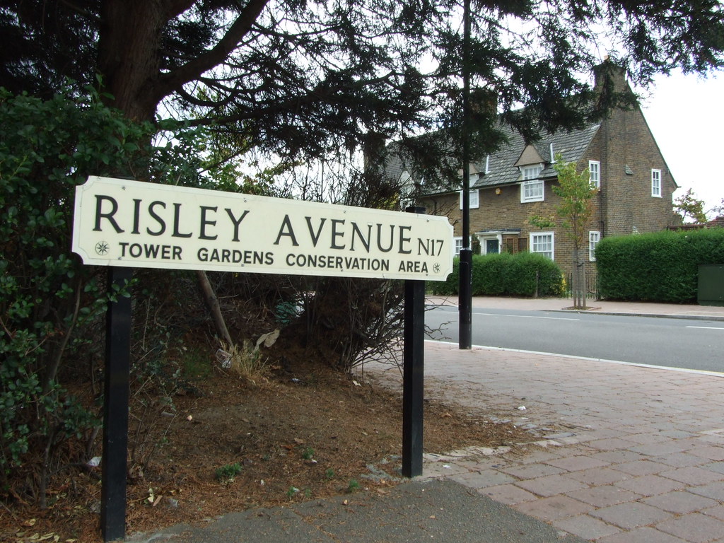 Tower Gardens Estate Sprawling council estate on the north… Flickr