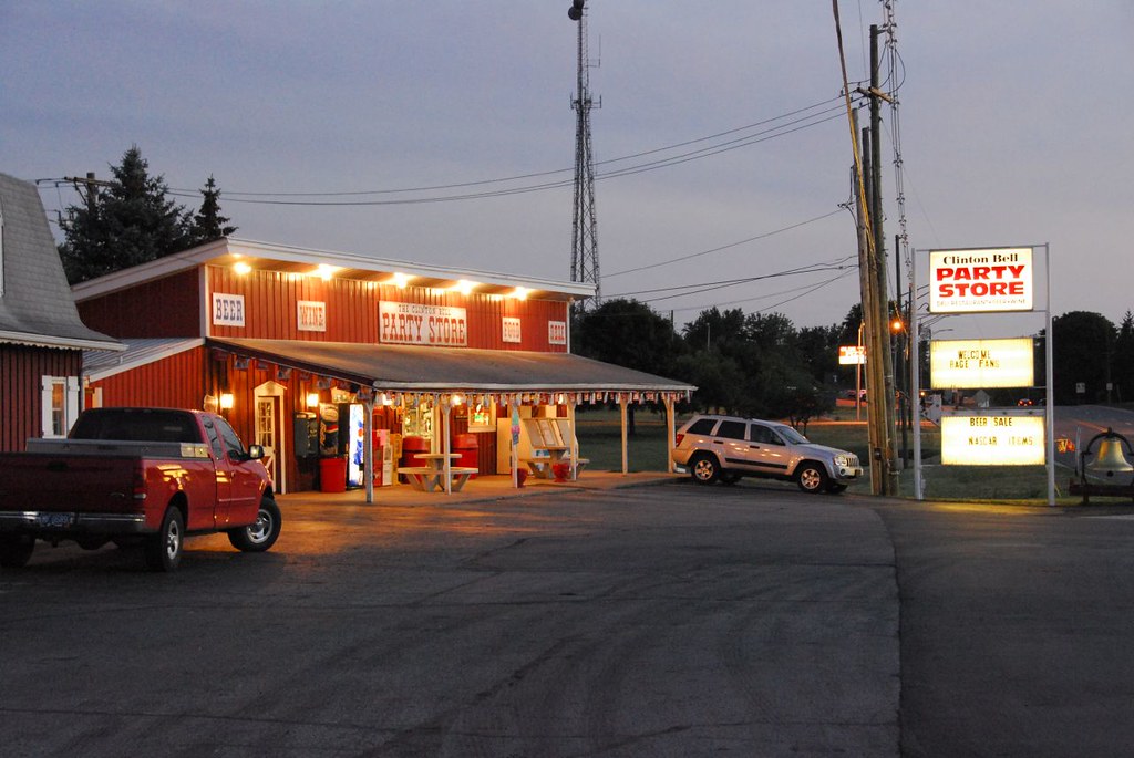 Party Store at Sunset Tecumseh, Michigan June 2007 (c) G… Flickr