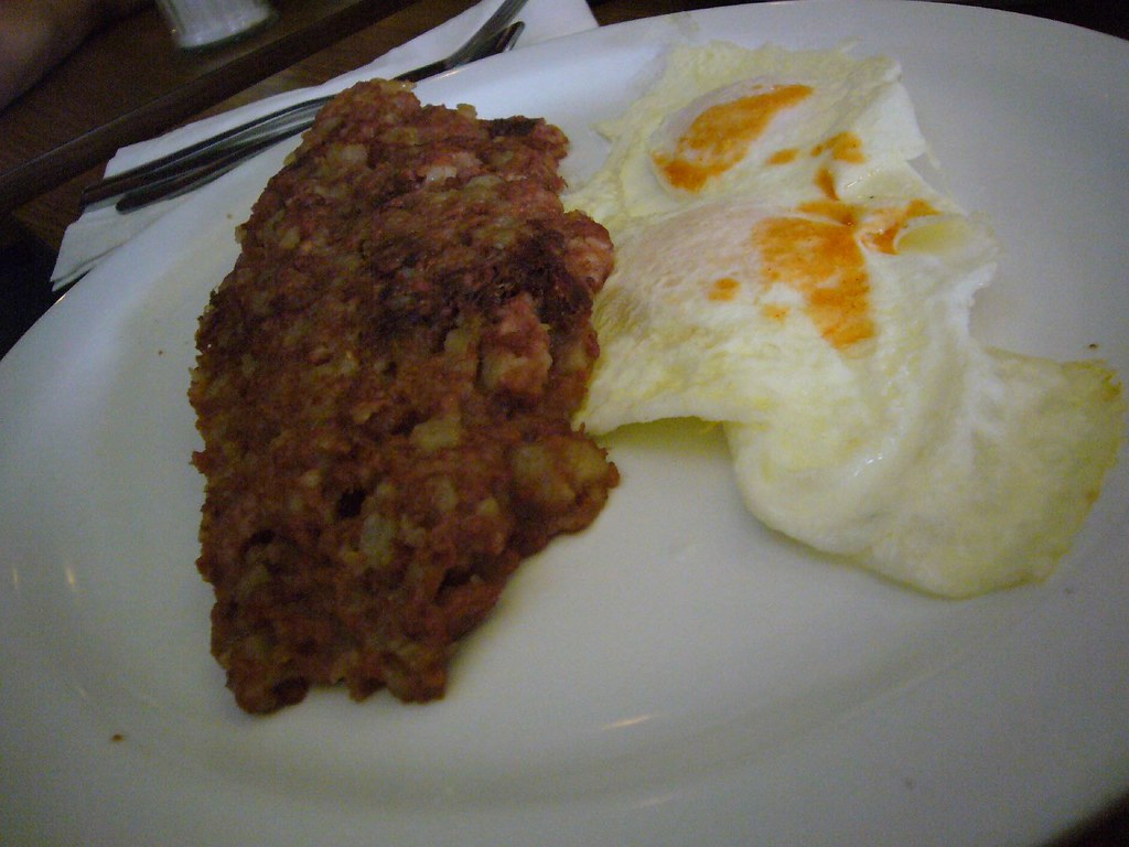 Corn Beef Hash and Eggs Smells like dogfood to me.... Flickr