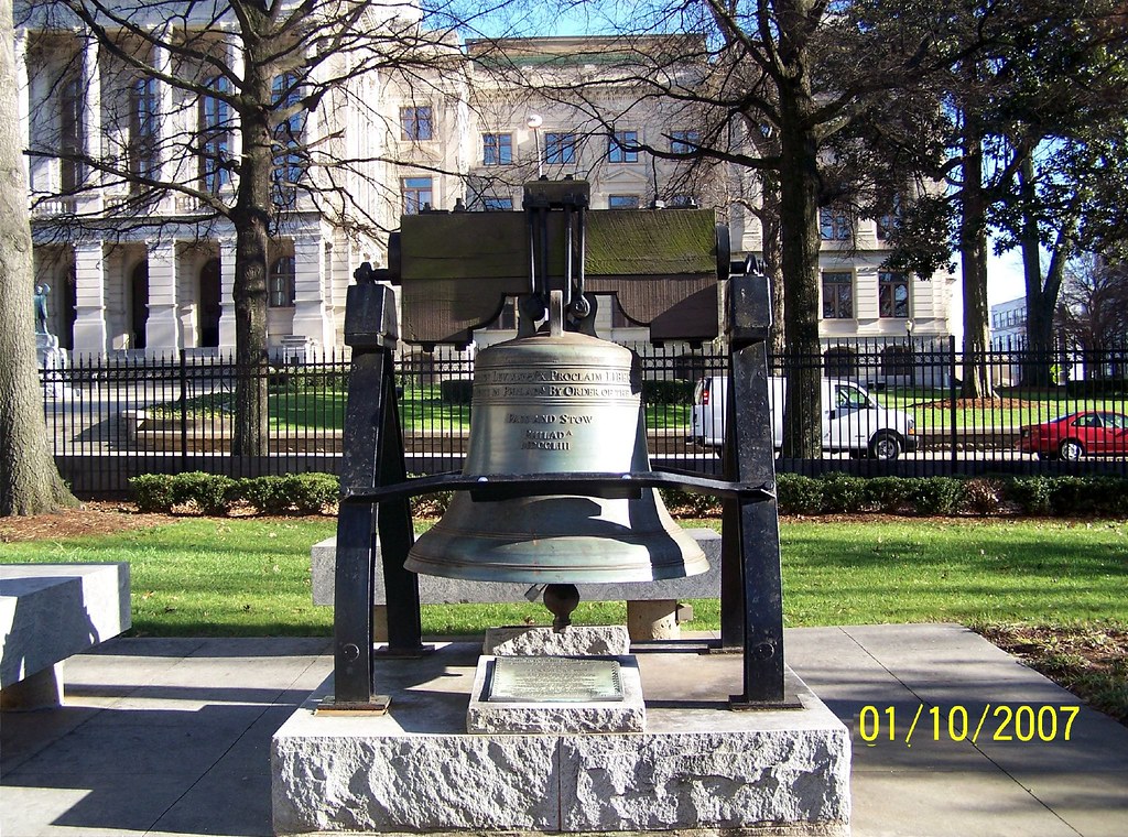 Liberty Bell Replica, Atlanta, (GA) Liberty Bell R… Flickr