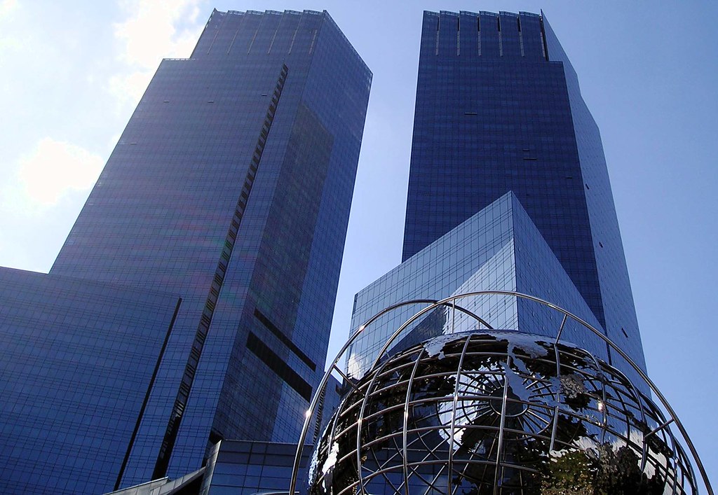 Time Warner Center This is the 750 ft. tall, 55 story Time… Flickr