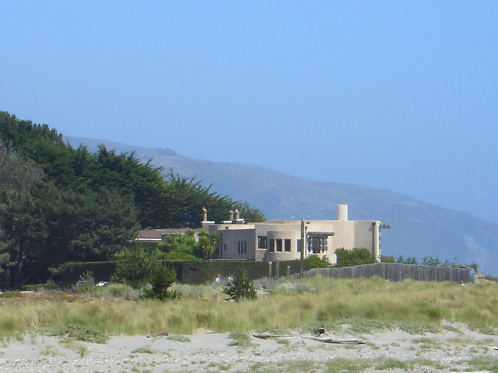 Bolinas Beach House On the southern side of the Bolinas Ch… Paul