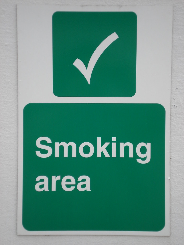You can smoke here! Ecua2006 Flickr