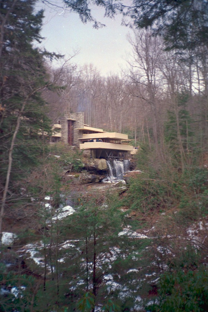Falling Water Frank Lloyd Wright's masterpiece in the