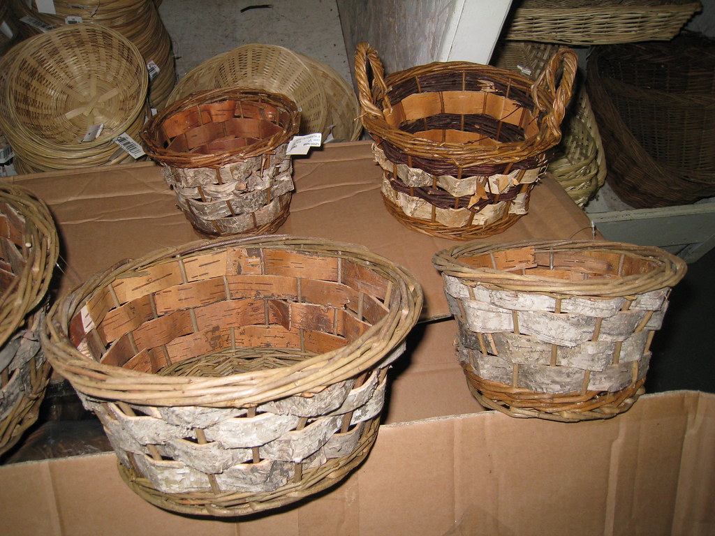 Birch Baskets Front left 10 inch rim but takes an 8 inch … Flickr