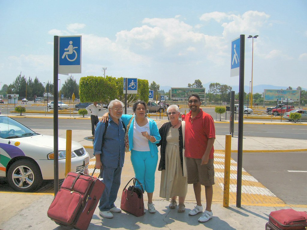 Arrival Morelia Airport.JPG Ricardo Montoya Flickr