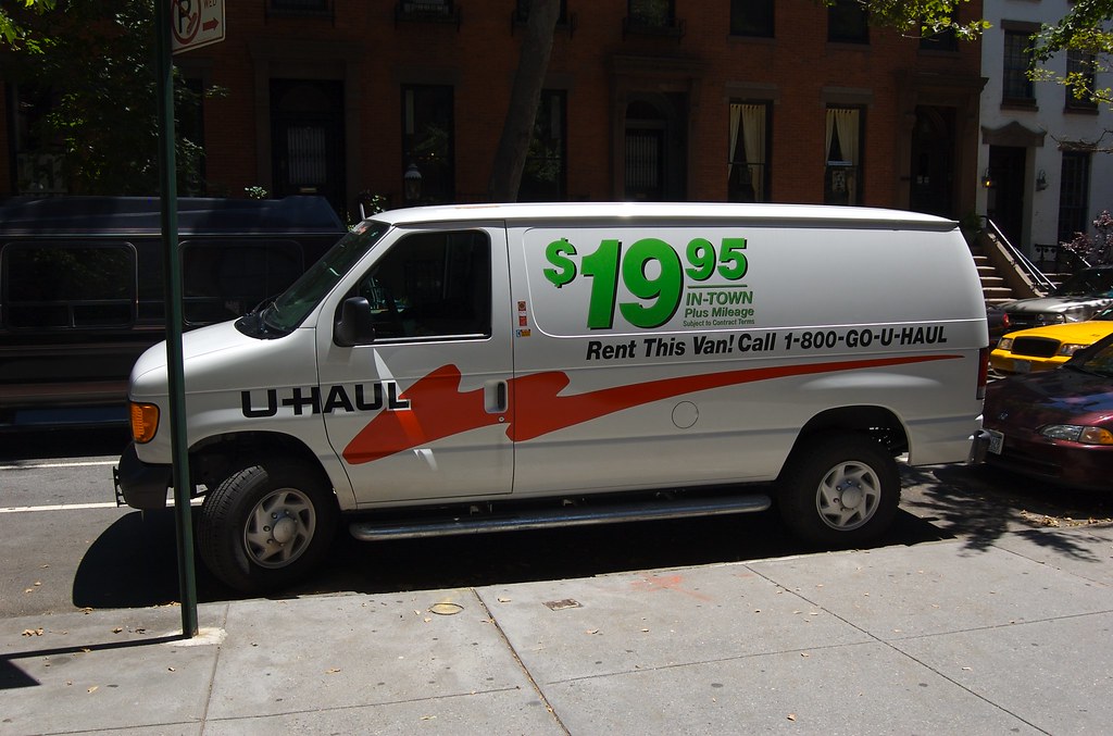 Econoline UHaul, Brooklyn Heights Not every van in NYC has… Flickr