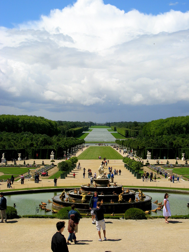 Gardens of Versailles Looking across the Versailles garden… Flickr