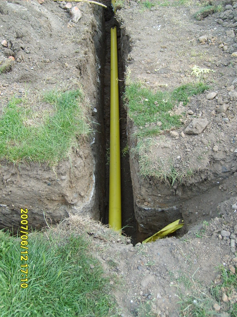 SD530762 Road being dug up in Milk Street, for the laying … Flickr