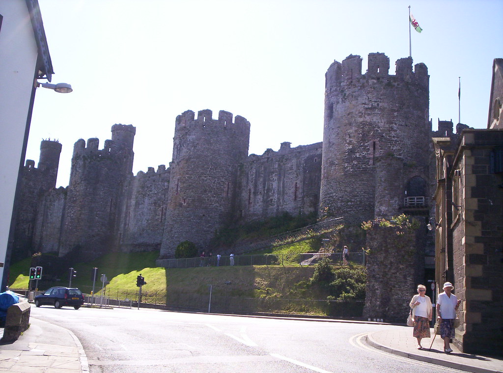 Carnarvon Castle Brian Smith Flickr