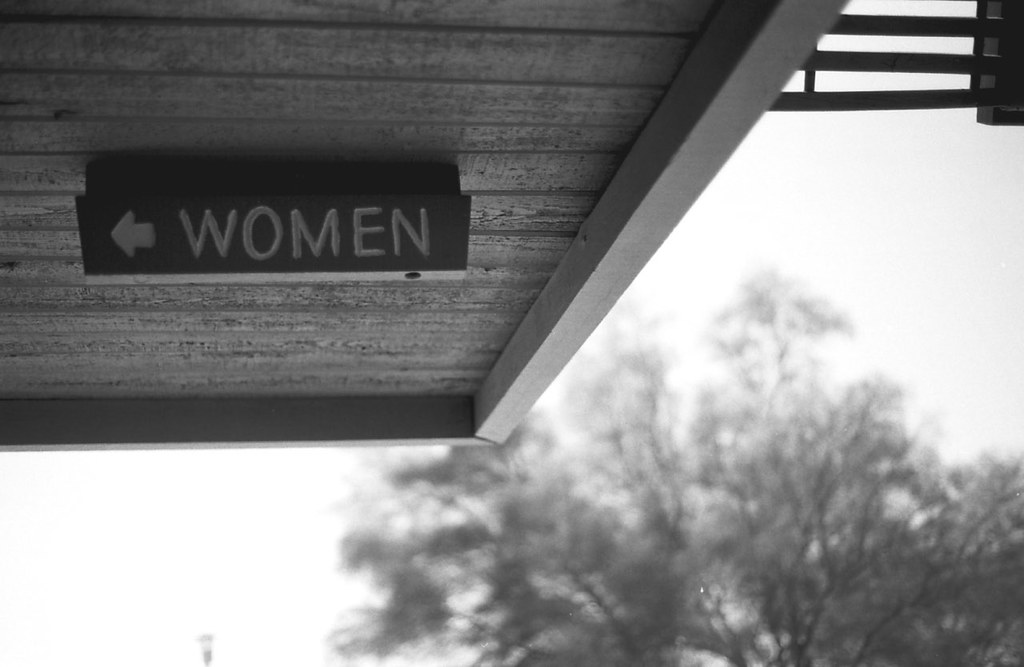 women Clyde V Kane rest area, near midway. Olympus OM2, De… Flickr