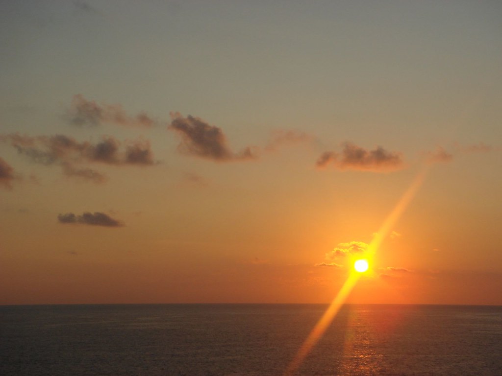 Sunset through a lens filter Kevin Hutchinson Flickr