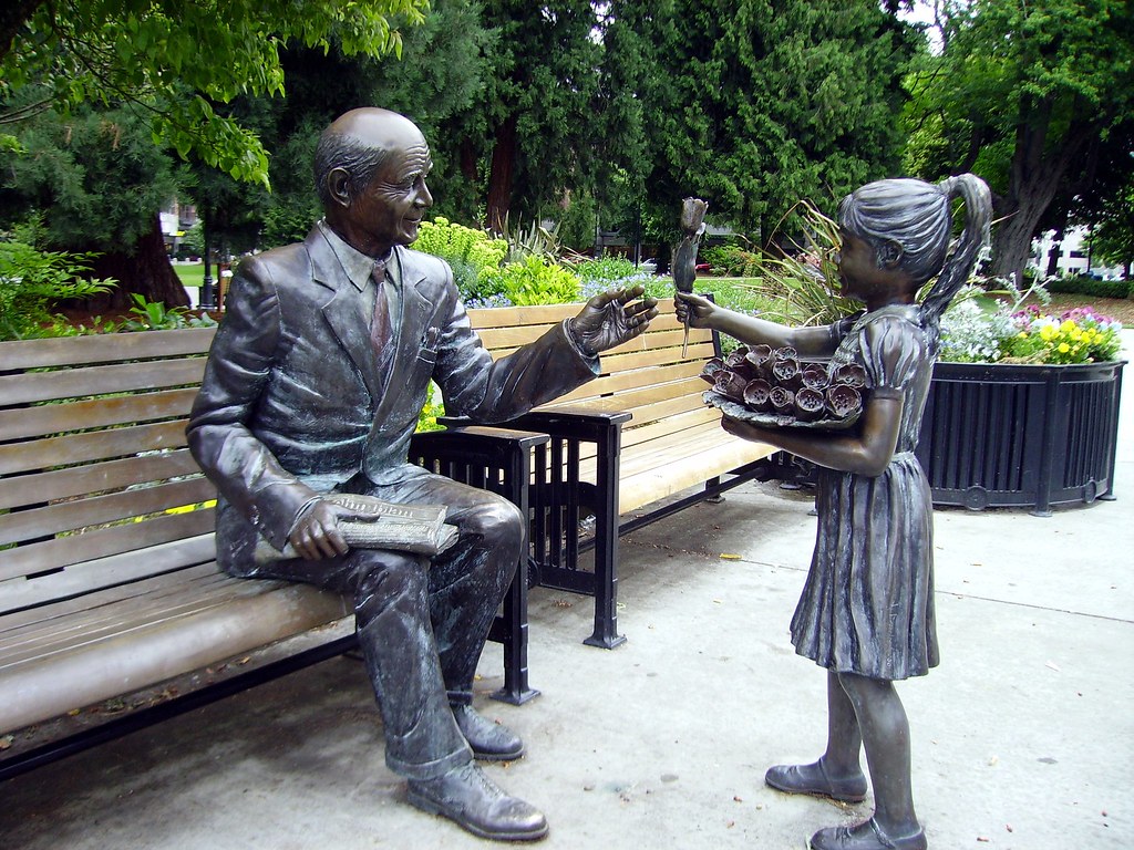 Statues Statues at Esther Short Park in Vancouver, WA margeeddleman