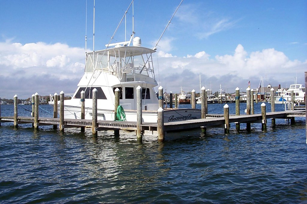 A view of the Bay Head Yacht Club at the top of Barnegat B… Flickr