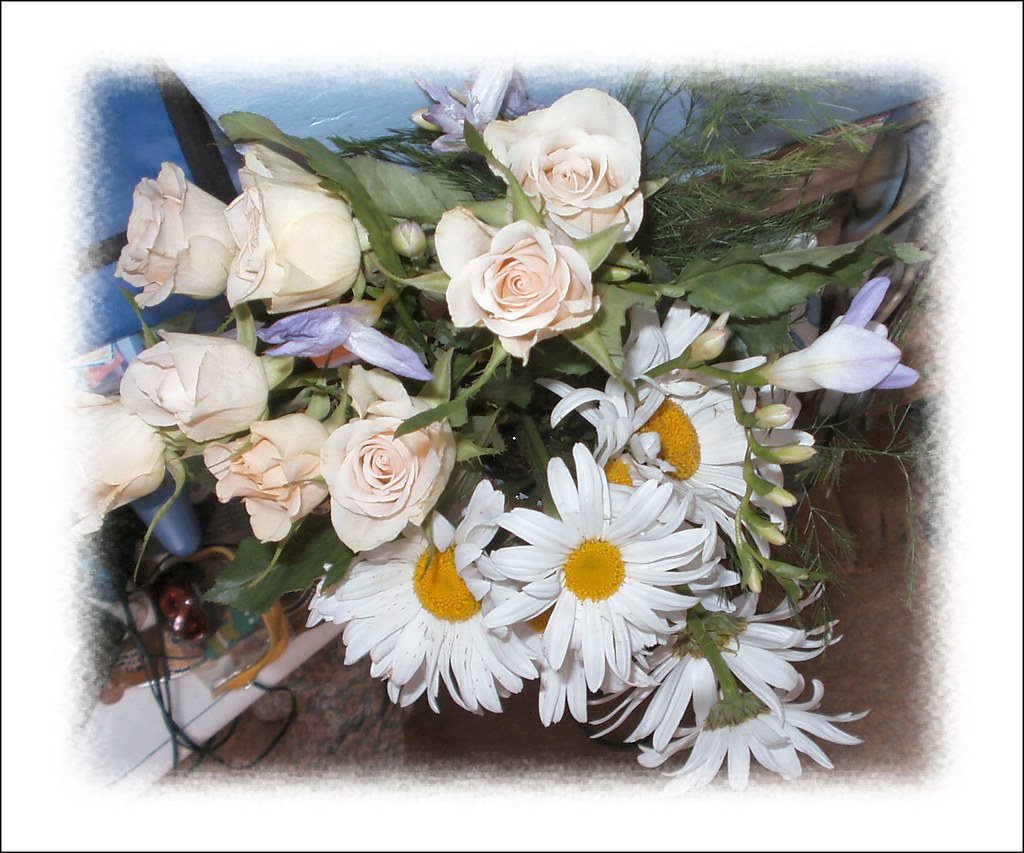 flowers Flowers are the sweetest things God ever made and … Flickr