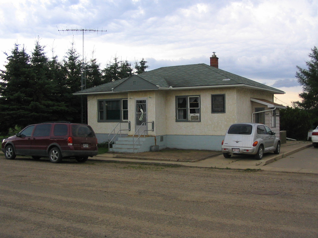 IMG_5422 Lindsay and Larry's house, Warspite, Alberta. Andrew