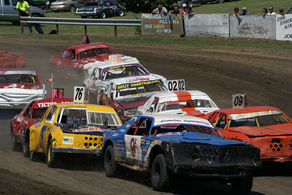 DSC05993 Barnes City Iowa Figure 8 Race, 09jun07 dhoot_dpi Flickr