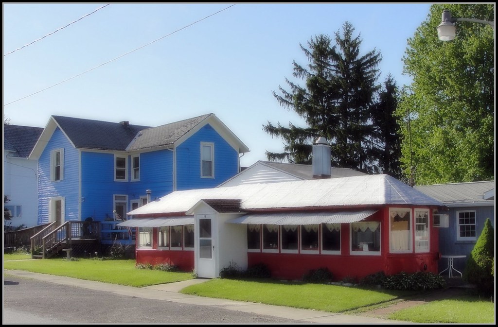 Pennsylvania Fredonia Open for breakfast and lunch Monda… Flickr