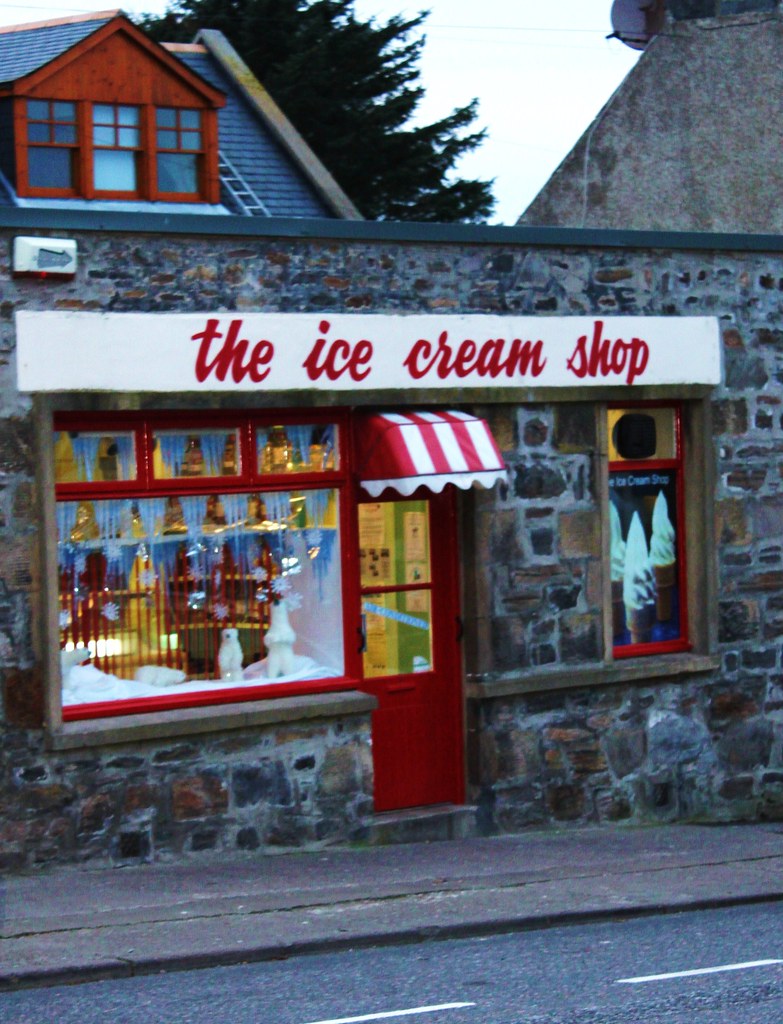 The Ice Cream Shop. Cullen. November 2010. Zoe Cousland Flickr
