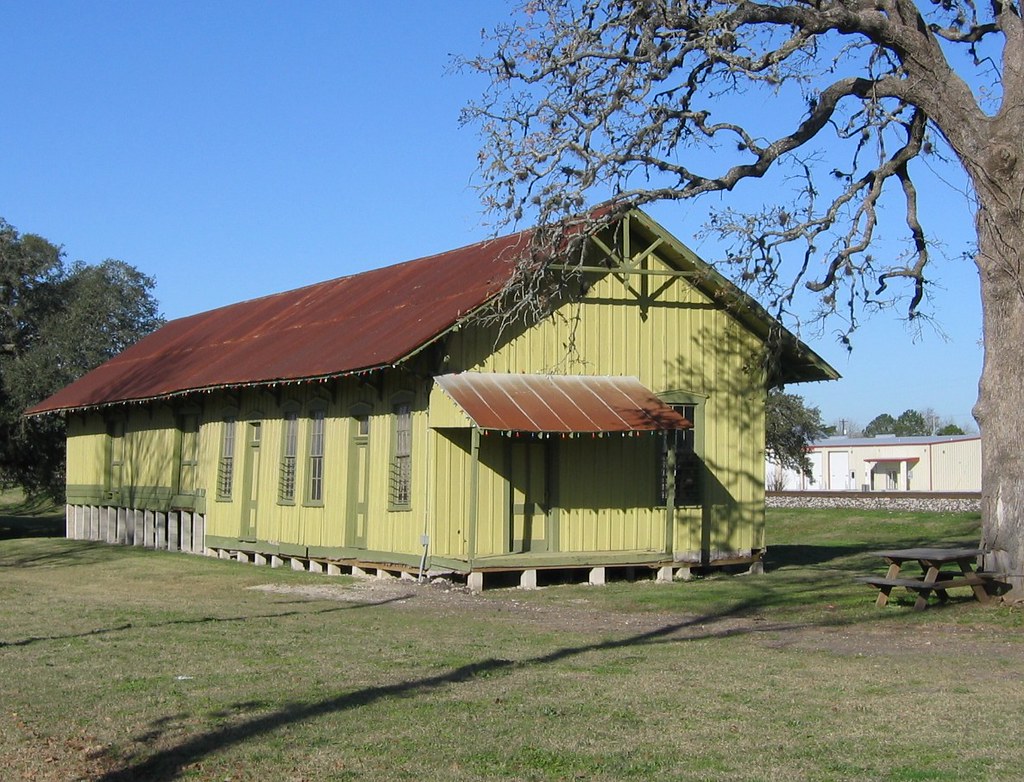 Flatonia, TX Station built in 1870 by the San Antonio & Ar… Flickr