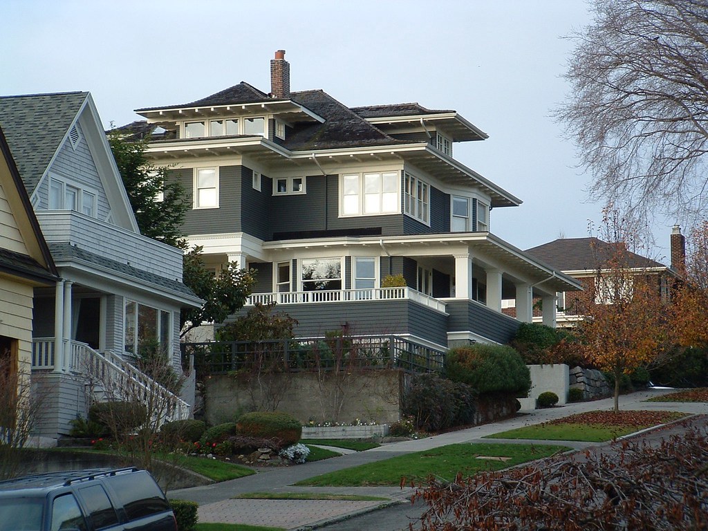 Queen Anne Hill Arts & Crafts House Seattle has few buildi… Flickr