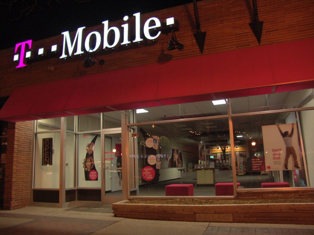 TMobile Downtown Royal Oak store on Main St. Stephen Boyle Flickr