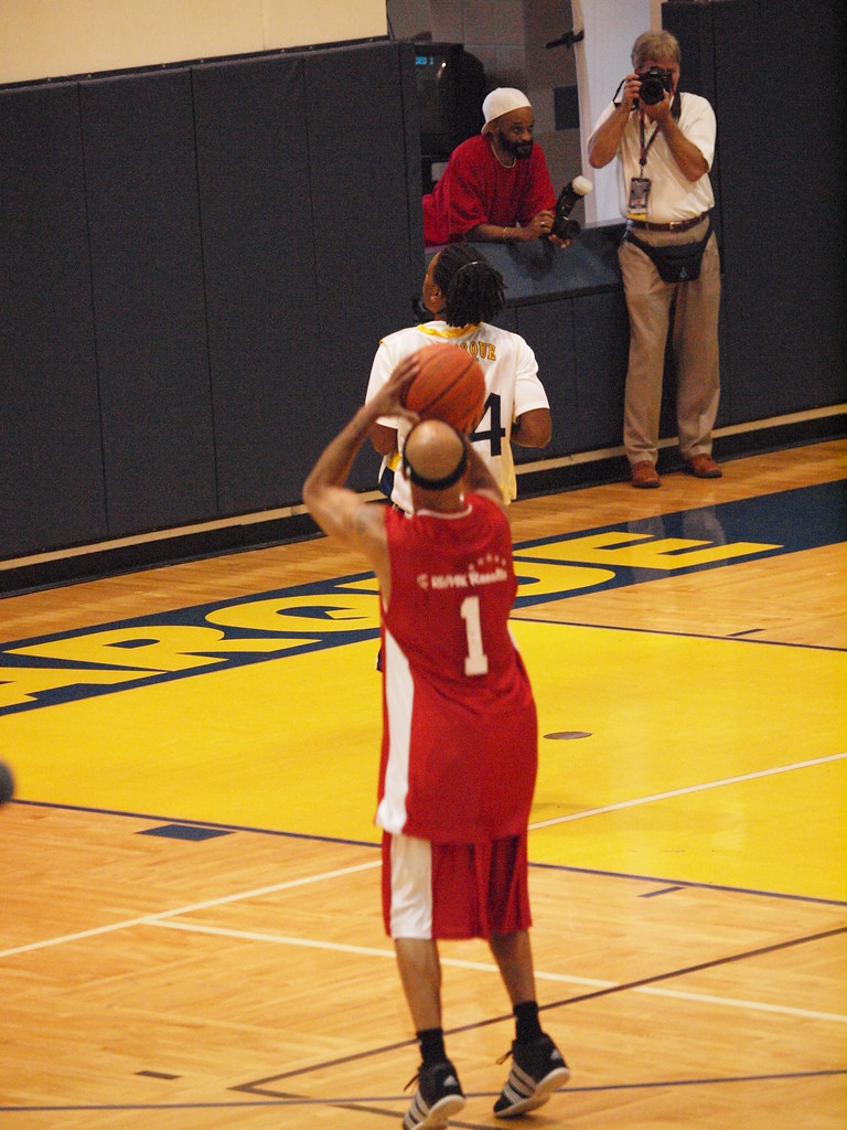 La Marque Texas THE HARLEM ALL STAR LEGENDS former members… Flickr