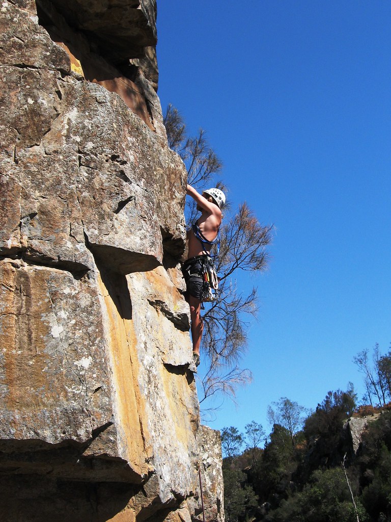 Rock Climbing Grug climbing out of the Launceston River Go… Flickr