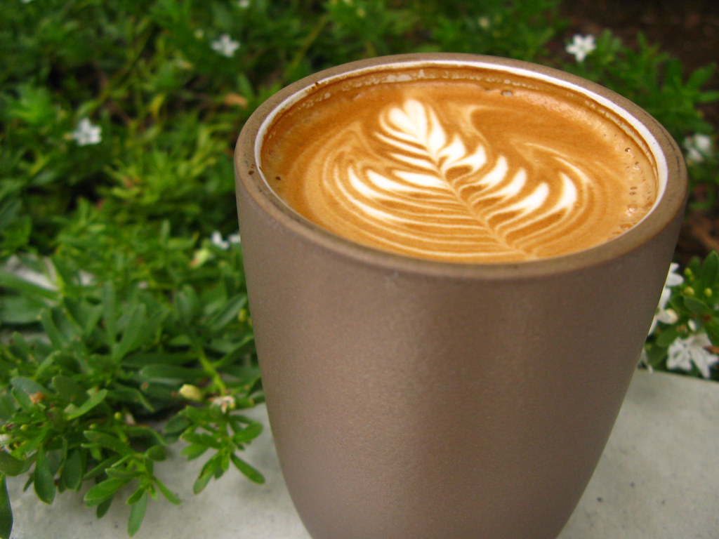 Cafe Latte Blue Bottle (SFMoMA) slowpoke_TW Flickr