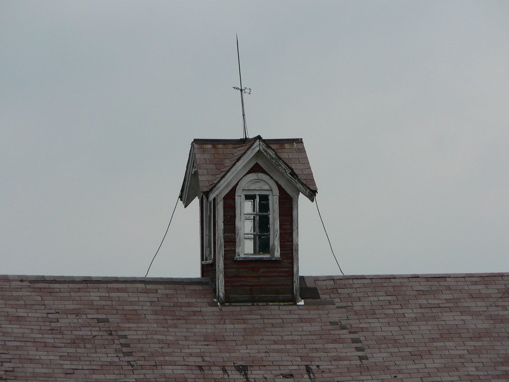 barn topper between Conneautville and Harmonsburg Neil Smith Flickr