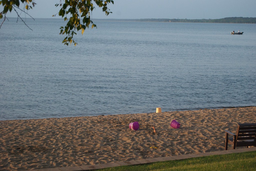 DSC_0247 Lake Bemidji as seen from the backyard of the Ham… Flickr