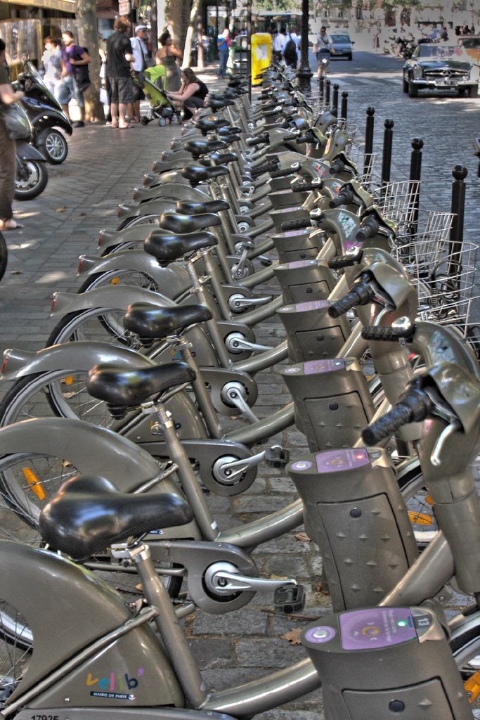 Rent bicycle in Paris (4239) You can rent bicycle in Paris… Flickr