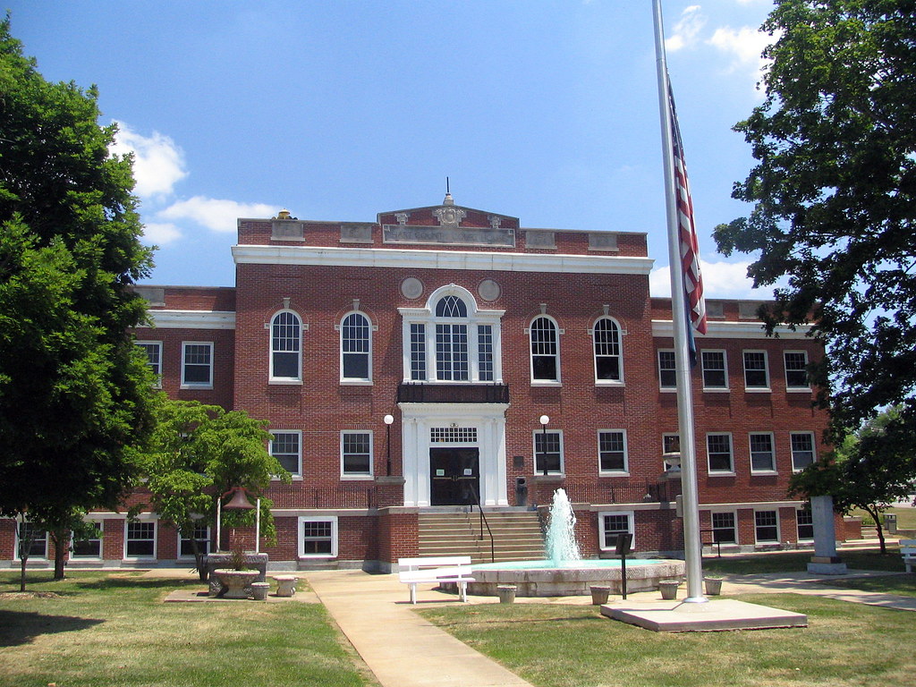 Hart County Ky Court House Munfordville, Ky along US31W Flickr