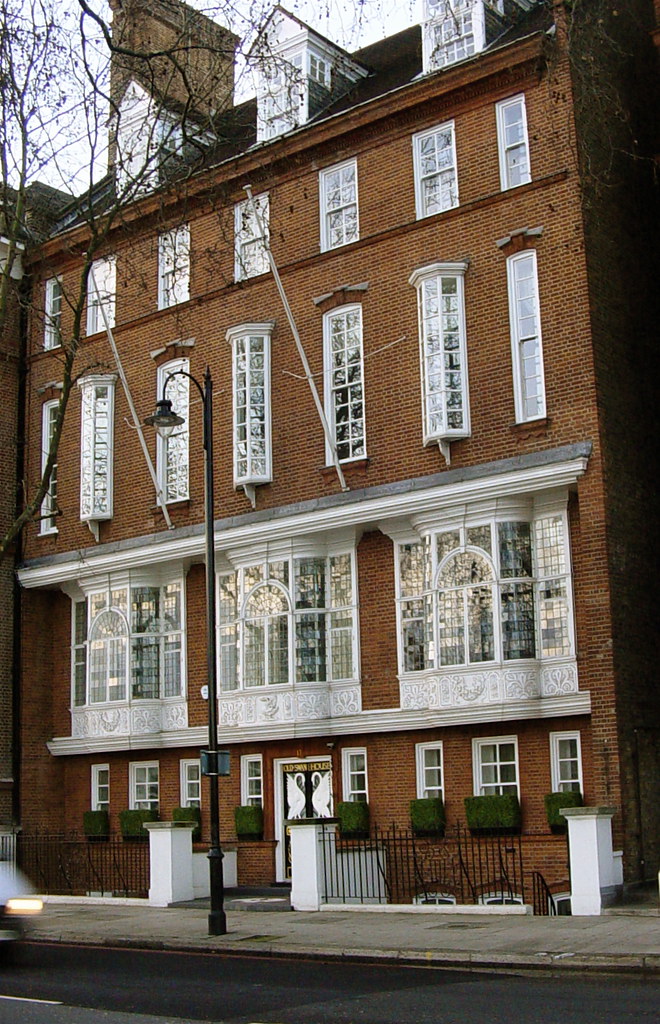 The "Old Swan House" Chelsea Embankment DSC02162 Old Swan … Flickr