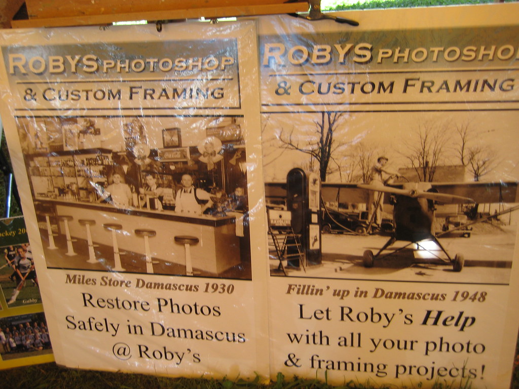 Miles Store 1930 / 1948 Damascus Gas Station A display for… Flickr