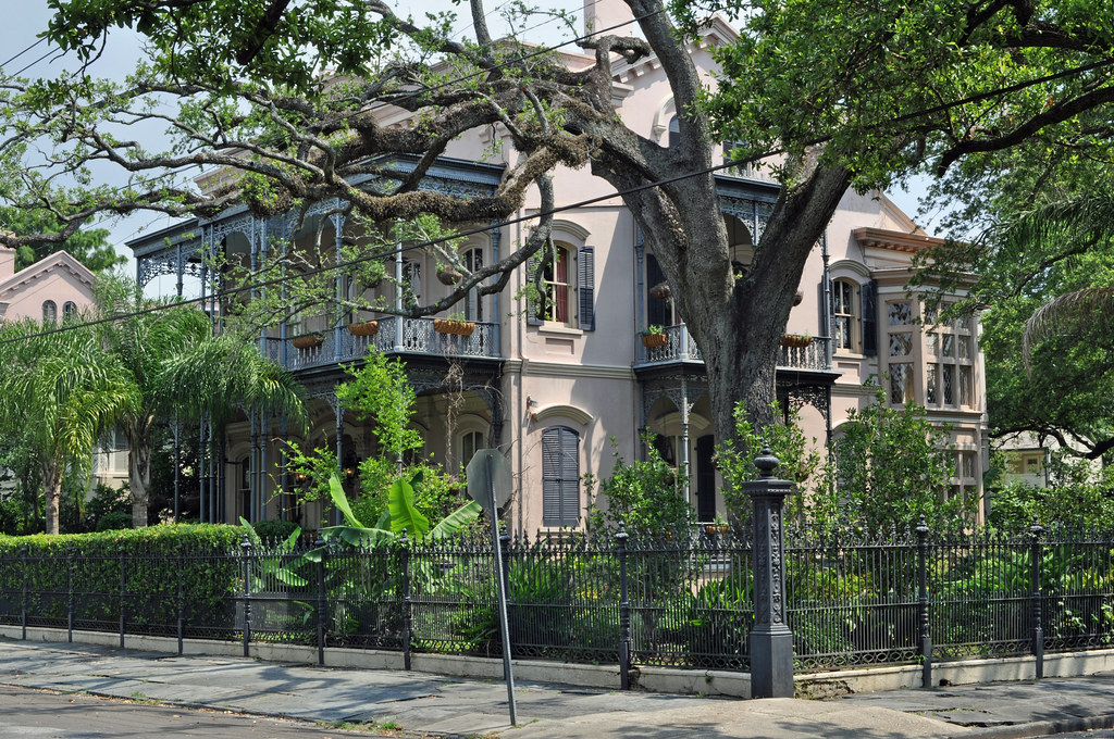 New Orleans Garden District An attractive home in the Gard… Flickr