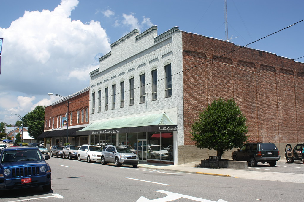 IMG_6649 Downtown Mt. Airy, NC Adam Prince Flickr