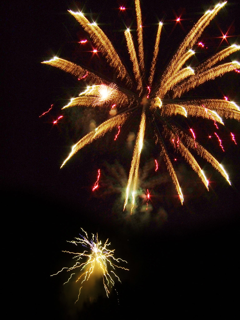 Stansted Prom's 07 Fireworks Finale (DSCF0509a) The firs… Flickr