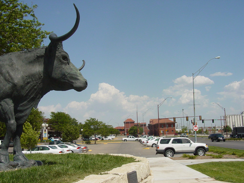 Dodge City, Kansas El Capitan Statue of steer called "El… Flickr