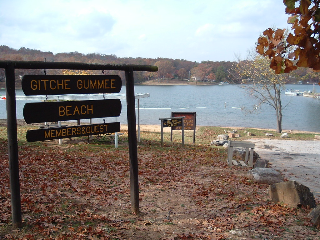 Giche Gummee Beach in Cherokee Village, Arkansas Giche Gum… Flickr