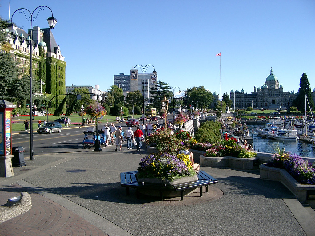 Government Street, Victoria (1) In downtown Victoria, Brit… Flickr