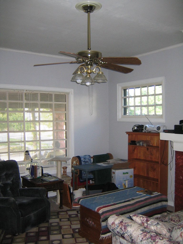 Living Room This is the living room in the first floor uni… Flickr
