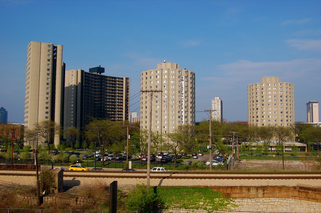 Hilliard Homes Hilliard Homes from the Red Line (Bertrand … Flickr