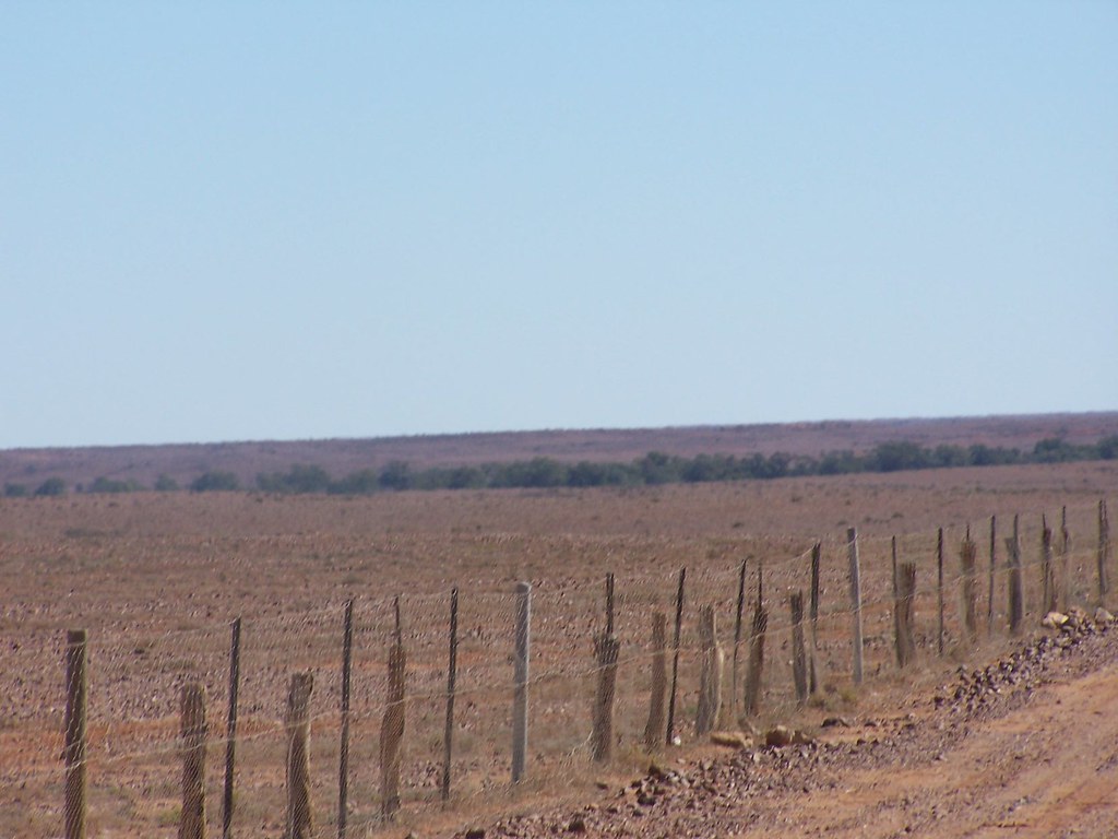 The Australian Dog Fence The longest fence in the world. S… Flickr