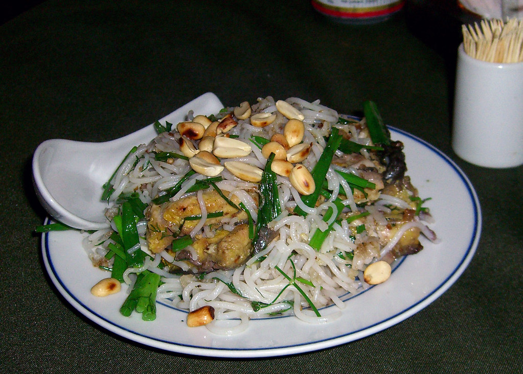 Hanoi Brothers Cafe Cha Ca Lackluster version. Well, t… Flickr