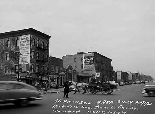 A police officer directs a horsedrawn wagon, Crown Height… Flickr