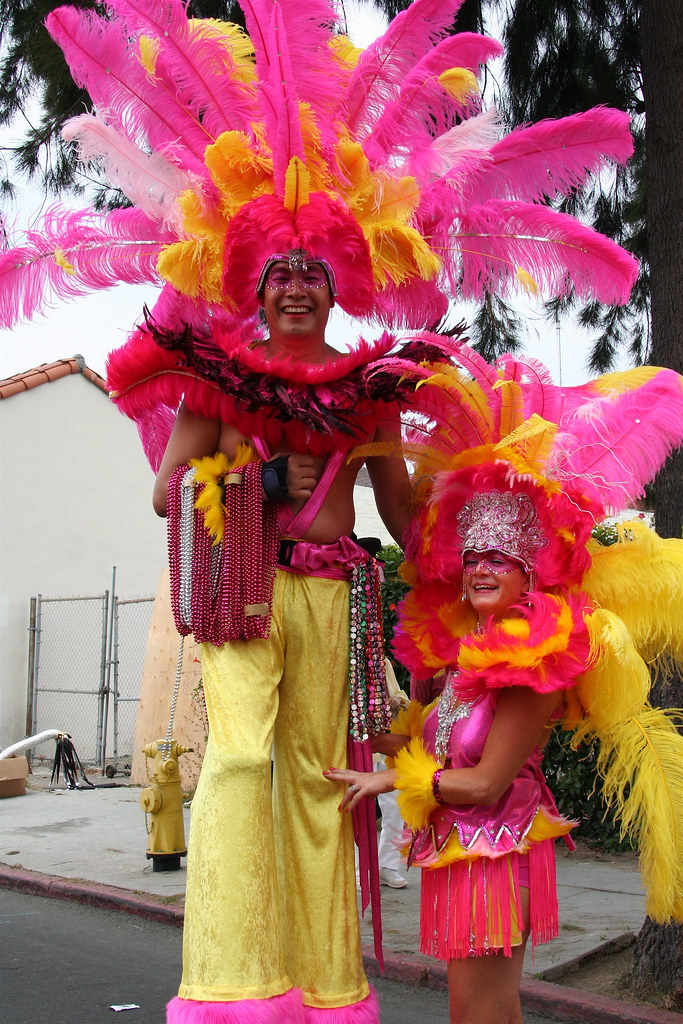 Santa Barbara Summer Solstice 2007 Krewe Beleza Sol and Sa… Flickr